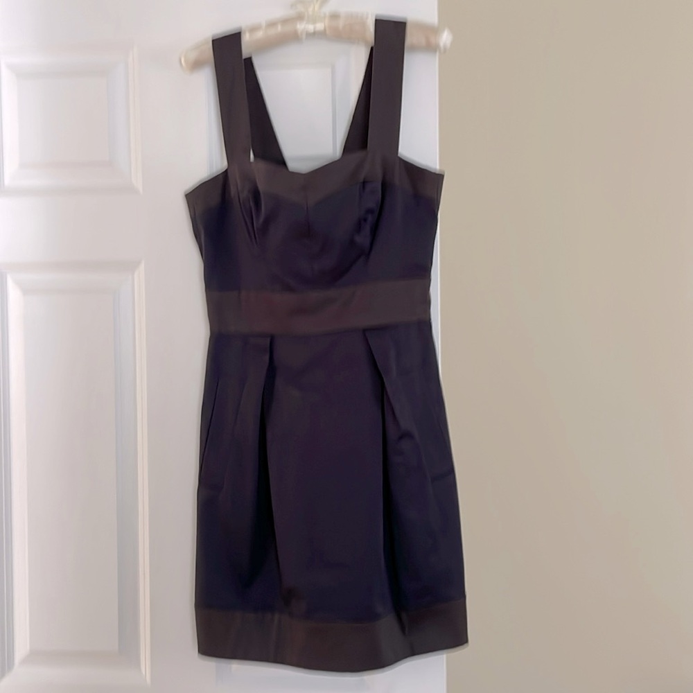 French Connection sundress. Navy with gray trim. Empire waist. 2 side pockets.